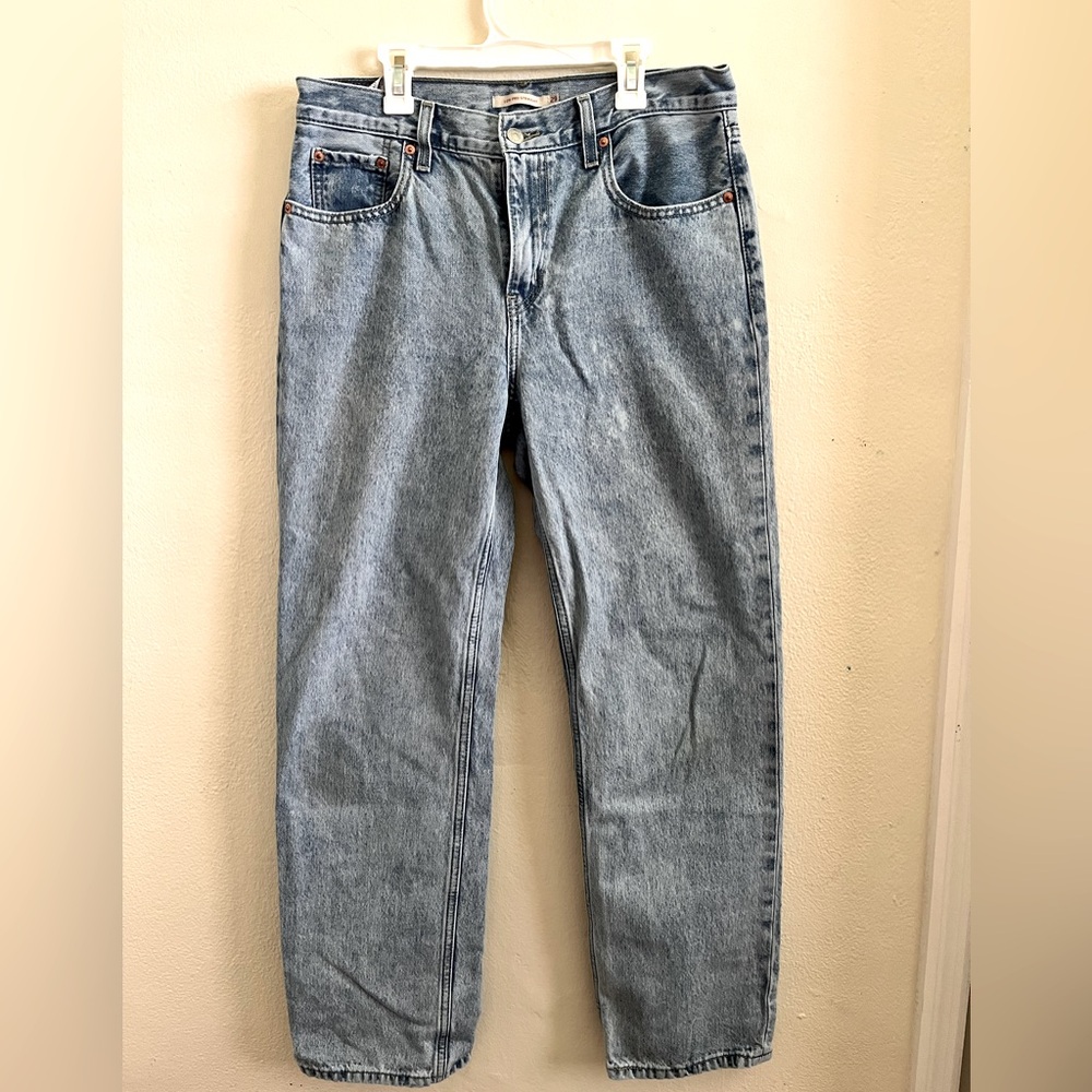 Woman’s  Light Blue Straight Jeans